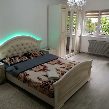 Ondine Luxury Apartament דירה