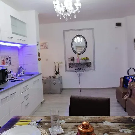 Διαμέρισμα Ondine Luxury Apartament Κλουζ-Ναπόκα